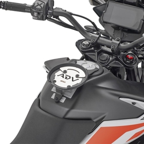 Givi KURO BAKO ADAPTERIS TANKLOCK BAKO KREPŠIAMS TVIRTINTI KTM 390-890 ADVENTURE 19-23