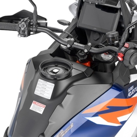 Givi KURO BAKO ADAPTERIS TANKLOCK BAKO KREPŠIAMS TVIRTINTI KTM 1290 SUPER ADVENTURE R/ S 21-23